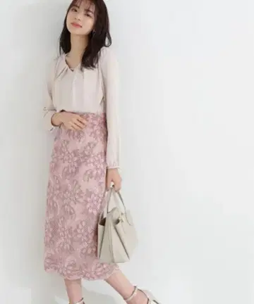 새상품 PROPORTION BODY DRESSING 레이스 타이트 스커트