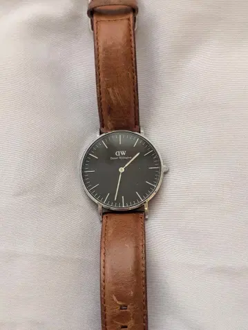 가동 중 Daniel Wellington DW 쿼츠 손목시계 블랙