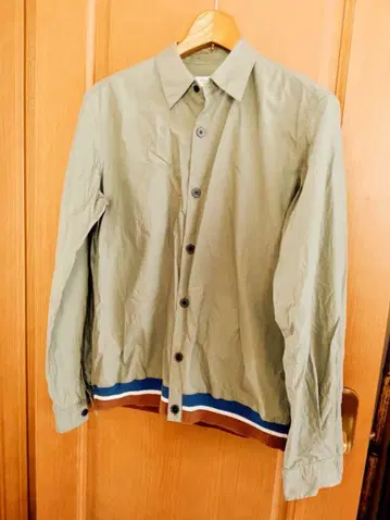 올리브 그린 버튼 셔츠 자켓