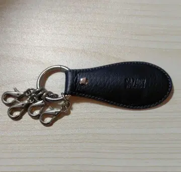 SAZABY 블랙 가죽 키링 슈혼