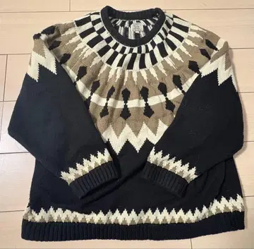 기하학 패턴 니트 스웨터