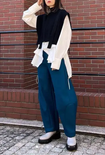 UN3D. 아치 코쿤 팬츠 36