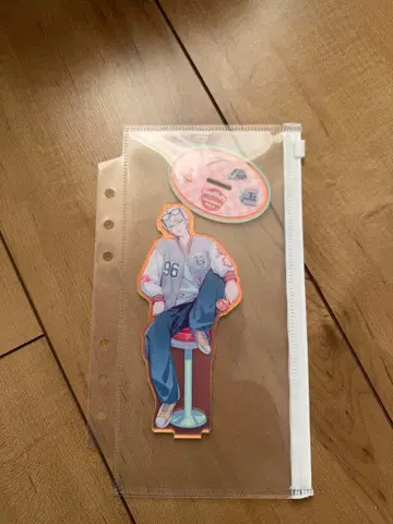 아크릴 스탠드 2개 세트 쿠츠하