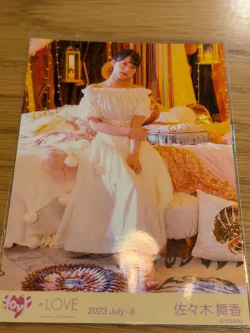 이코럽 사사키 마이카 브로마이드 나츠마토페 MV 의상