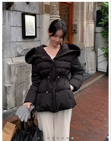 SUTORE 퍼 허리 마크 다운 자켓