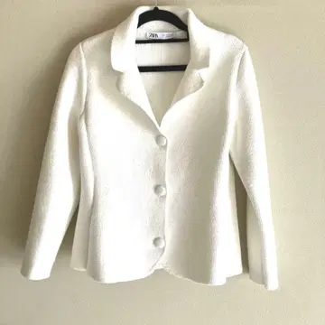 거의 새상품 ] ZARA 자라 니트 자켓 화이트 S 사이즈