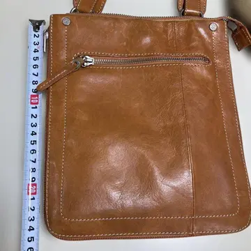 브라운 가죽 숄더백