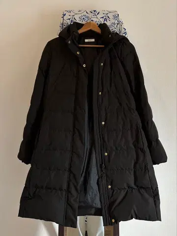 a.v.v 블랙 다운 자켓