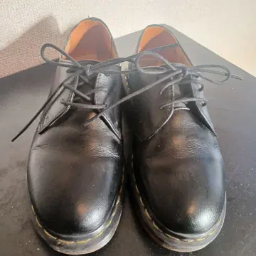 닥터마틴 Uk 4.5 23.5cm 블랙 쓰리홀