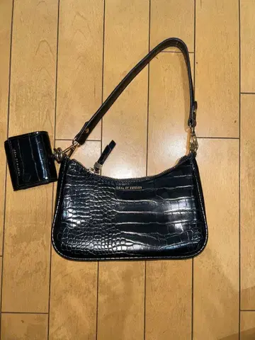 IDEAL OF SWEDEN 악어 엠보싱 숄더백 mini bag