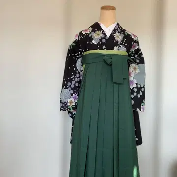 졸업 하카마 세트, 꽃무늬 하카마 블랙과 그린