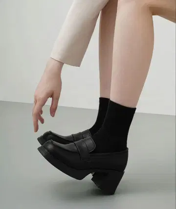 CHAAKAN 신발 한국 CHAAKAN 로퍼 미사용 블랙