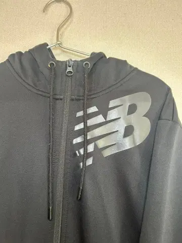 뉴발란스 블랙 후드티 L 사이즈