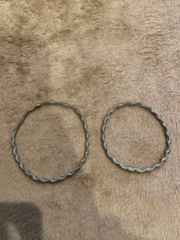 금속제 팔찌 2개 세트
