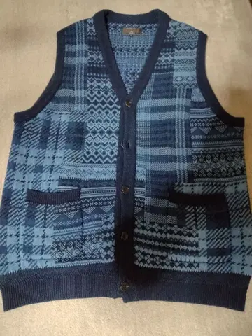 BEAMS PLUS 니트 베스트