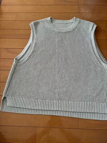 북유럽 생활 잡화점 쿠라시코무 그레이 니트 베스트 새상품급