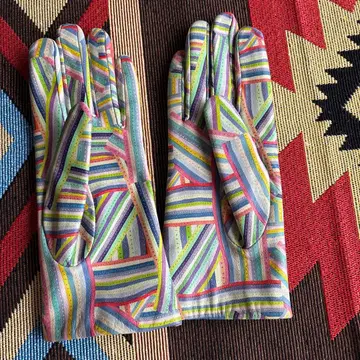 가죽 장갑 (세련된 기하학 패턴)