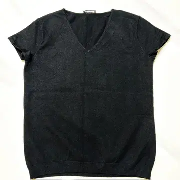 새상품급 띠어리 V넥 반팔 니트 티셔츠 블랙 무지