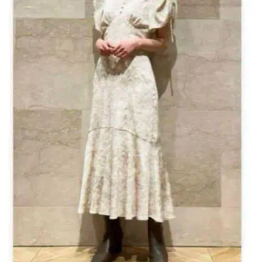 SNIDEL Sustainable 바리에 프린트 원피스 베이지