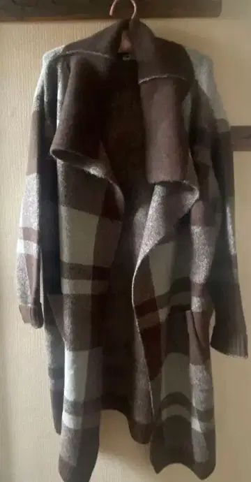 KOOS 체크 무늬 롱 코트