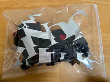 요네즈켄시 JUNK 재발매 고양이 BLACK AND RED