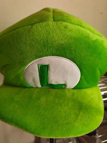 루이지 캡 그린 컬러 플리스 소재