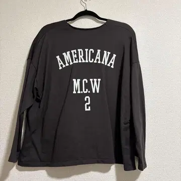 AMERICANA x MICA&DEAL 백 로고 V넥 풀오버