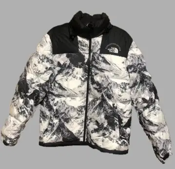 흑백 산악 무늬 다운 자켓