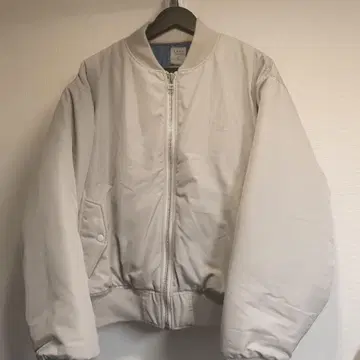 LYFT OVERSIZE PUFFER JACKET IVORY