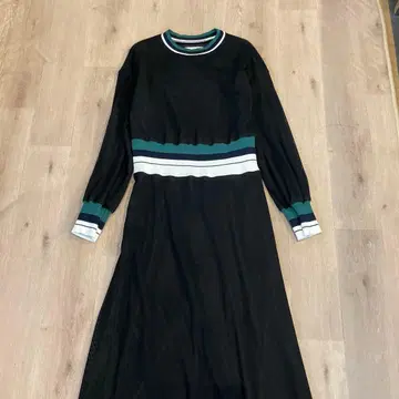 CAST: CARA 블랙 롱 원피스