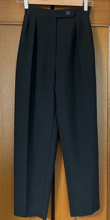 Mila Owen 미라 오웬 팬츠