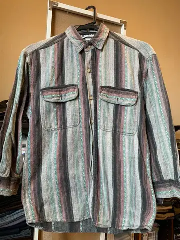 DEFIANCE 스트라이프 긴팔 셔츠 구제 의류