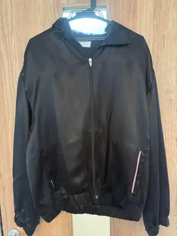 네온사인 블랙 집업 자켓 사이즈 46