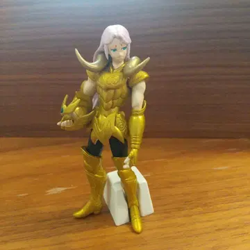 세인트 세이야 아리에스 무우 피규어 하자품