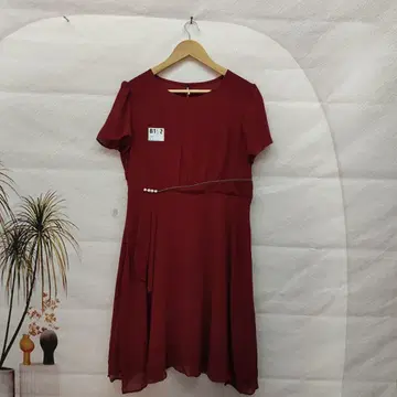 와인 레드 반팔 무릎 기장 원피스