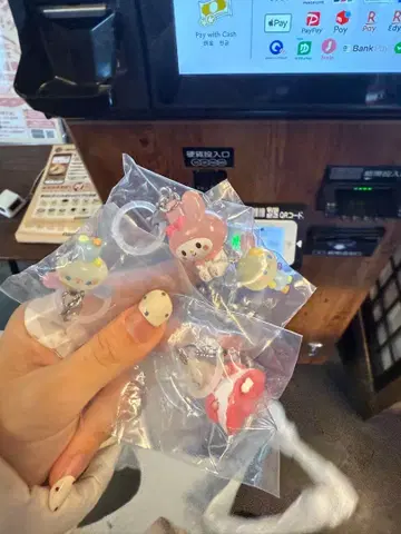 산리오 캐릭터즈 윳토 메지루시 액세서리