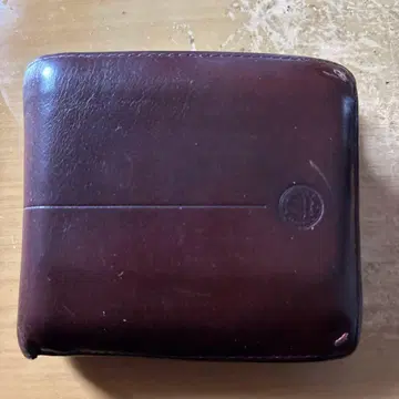 Dakota 접이식 지갑 천연 가죽