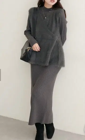 natural couture 페더 페플럼 베스트 + 리브 타이트 원피스