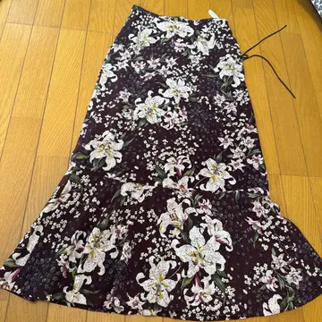 INGEBORG 플라워 프린트 플레어 스커트