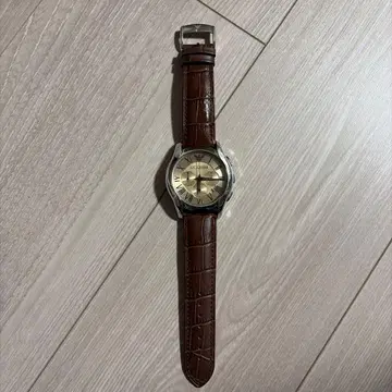 EMPORIO ARMANI 크로노그래프 시계