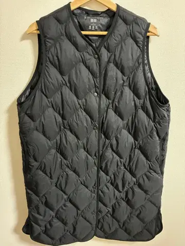 유니클로 울트라 라이트 다운 롱 베스트 L 사이즈 (블랙)