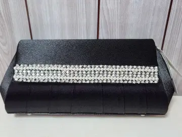 비쥬 장식 블랙 클러치백