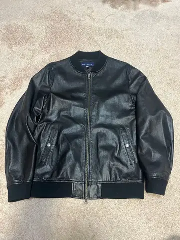 Urban Research 블랙 가죽 자켓 40