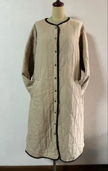 베이지 퀼팅 자켓