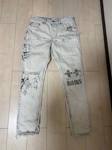 Ksubi 그래픽 프린트 데님 32인치