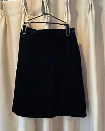 ROPE 벨벳 조 스커트