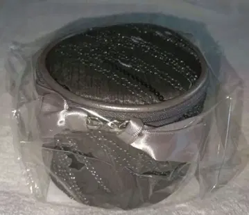 엘리자베트 2025 ~ 리본 파우치 (블랙)