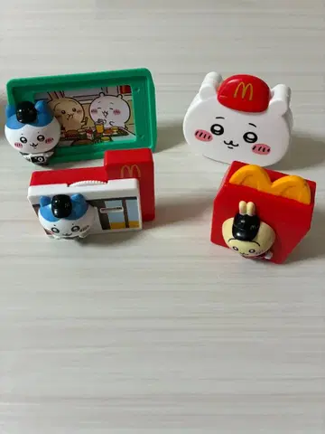 맥도날드 캐릭터 피규어 4개 세트