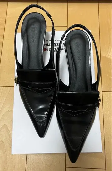 moussy POINTED LOAFER 펌프스