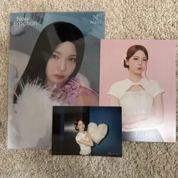 NIZIU New Emotion 구매 혜택 아야카 배송비 포함